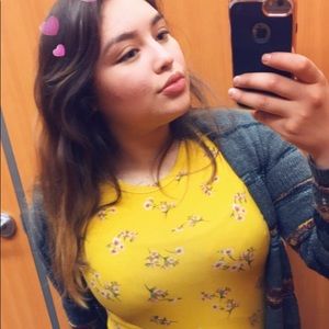 Meet your Posher, Estephanie